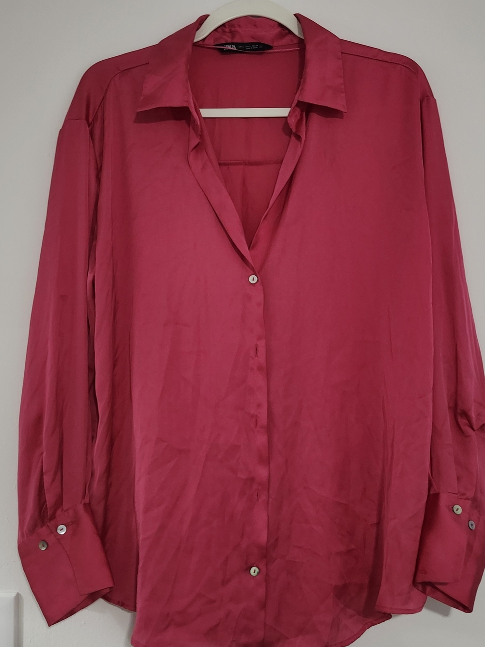 Zara Women's Satin Fuchsia Button-Up Blouse Largr
